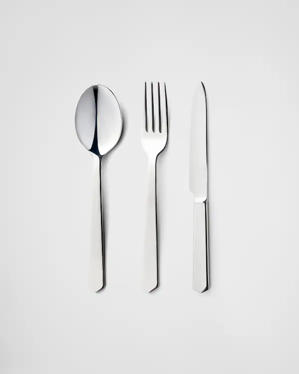 Stainless steel dessert flatware set