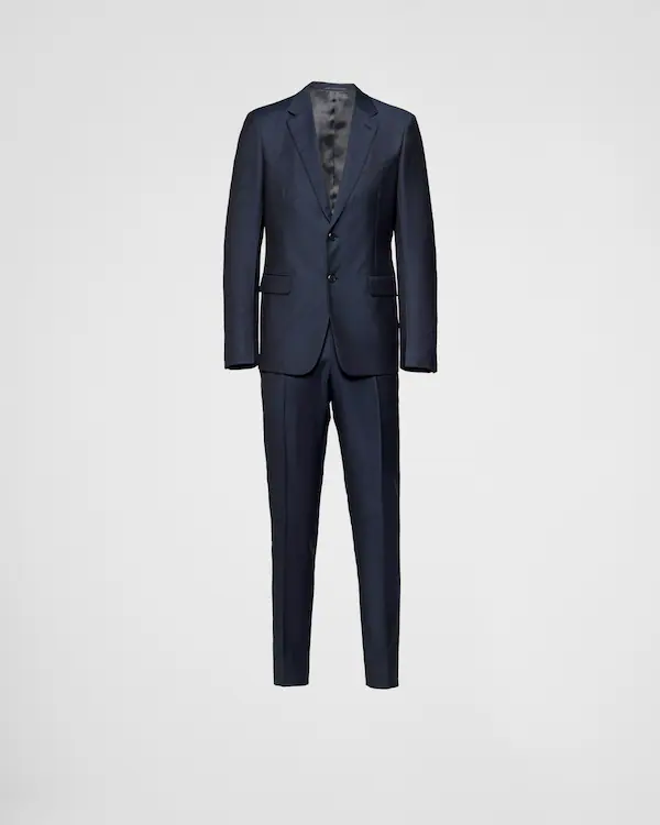 Single-breasted wool suit