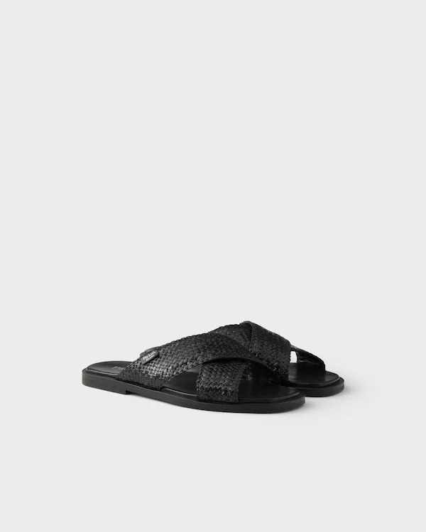 Crisscross slides Crisscross slides