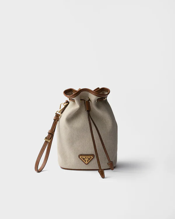 Canvas and leather pouch Canvas and leather pouch