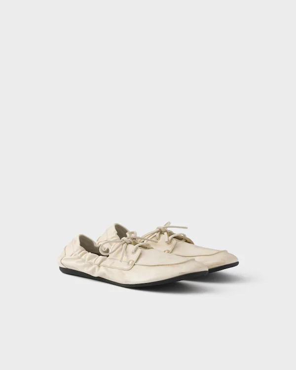 Shuffle antiqued leather boat shoes