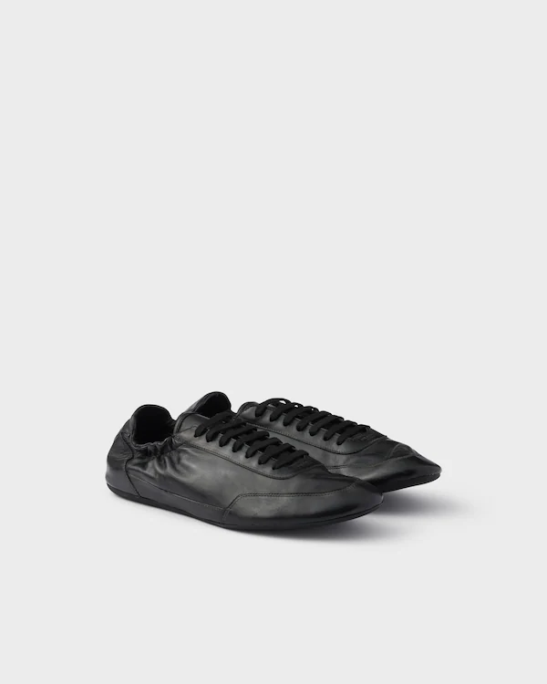 Collapse leather sneakers