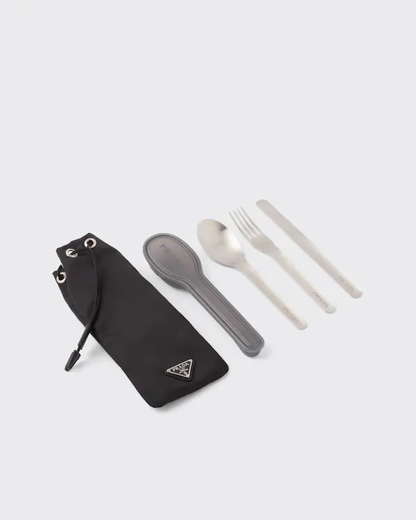 Stainless steel cutlery set