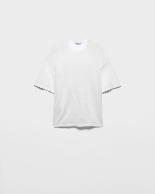 Short-sleeved linen T-shirt